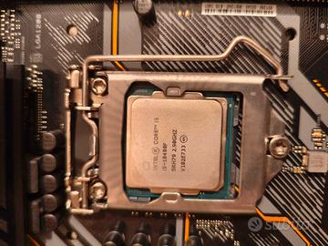 Processore Core i5-10400F 2.9GHz con dissipatore