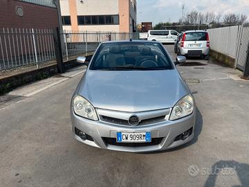 Opel Tigra TwinTop 1.4 16V Sport