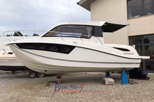 Quicksilver 805 Weekend - 7,76mt Con 4 Posti Letto