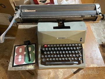 macchina da scrivere Olivetti Mod. 88, anni 60