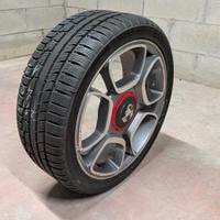 Cerchio in lega con gomma 215/40r17 pcd 4x98