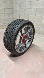 Cerchio in lega con gomma 215/40r17 pcd 4x98
