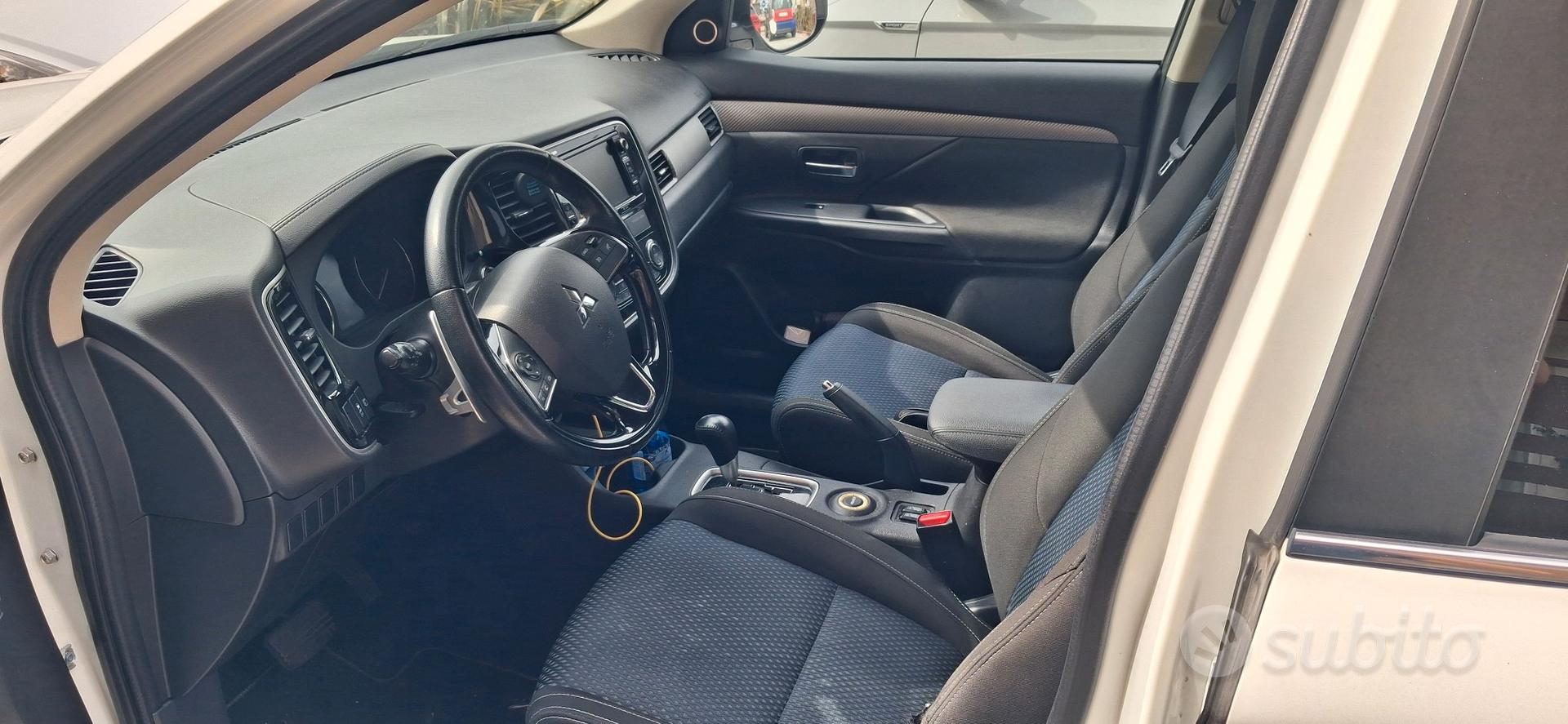 Mitsubishi Outlander 2016 photo 4