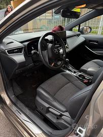 Toyota Corolla 1.8 Hybrid Lounge