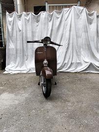 piaggio vespa 125  primavera marrone