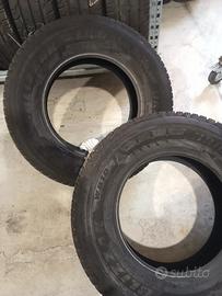 Pneumatico seminuovo 225/75R16C 121/120R