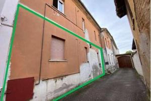 Immobile in asta di 60 m² con 3 locali a Isola Dov
