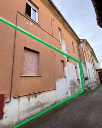 Immobile in asta di 60 m² con 3 locali a Isola Dov