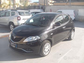 Lancia Ypsilon 1.2 69 CV Gold - 2016