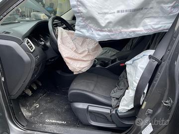 NISSAN QASHQAI 2015 CIL 1461 D KW 81 K9K