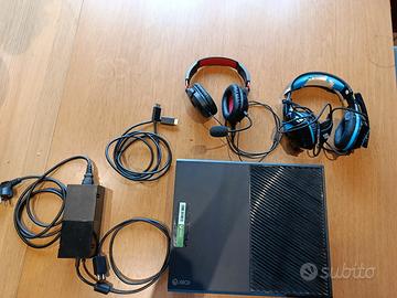 XBOX ONE + CUFFIE 