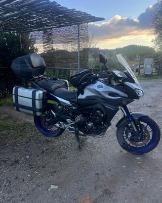 YAMAHA MT-09 TRACER900-2016-22.000km accessoriata