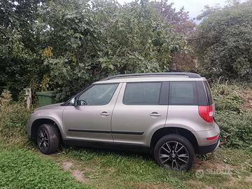 Skoda yeti 2.0 4x4 con gancio traino
