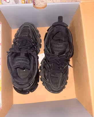 Track balenciaga nere