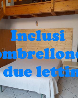 Vacanza per due con ombrellone lettini e bici