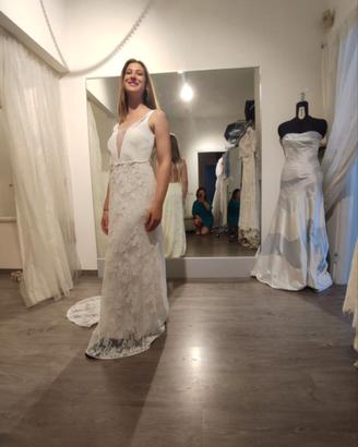 Abito da sposa in pizzo - MAI usato