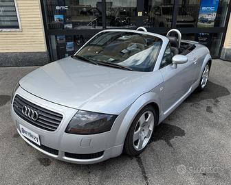 Audi TT Roadster 1.8 T 20V 225 CV QUATTRO
