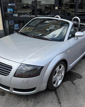 Audi TT Roadster 1.8 T 20V 225 CV QUATTRO