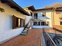 3-locali-a-adrara-san-martino