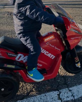 Ducati Desmosedici Evo di Peg Perego