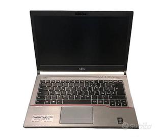 Notebook Fujitsu E744 i5 8GB SSD256GB Win10