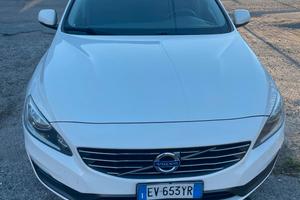 volvo V60 D2