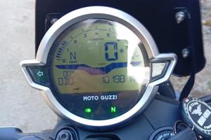 Moto Guzzi store v7