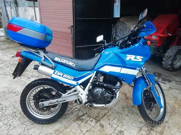 Suzuki DR 650 - 1990