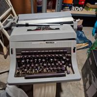 macchina dà scrivania OLIVETTI LINEA 88