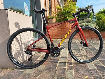 NOVITA'  Giant GRAVEL REVOLT GRX 2x12