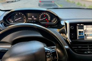 Peugeot 208 1.6 hdi