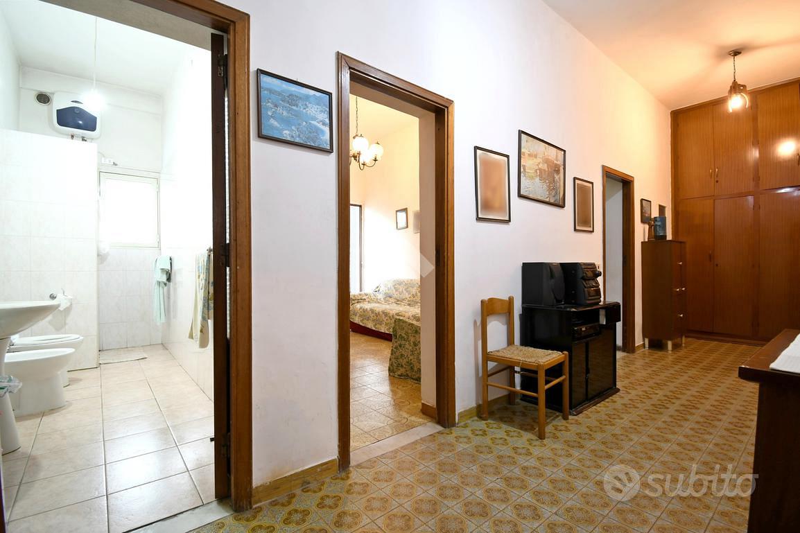 4 LOCALI A CAGLIARI