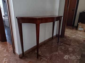 Tavolino da corridoio