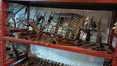 tridenti, forconi, zappe, zappette e vanghe