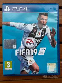 Giochi PS4 FIFA 19 + FIFA 17 originali