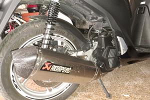 marmitta Akrapovic per sh