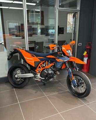 KTM 690 SMC R 2026
