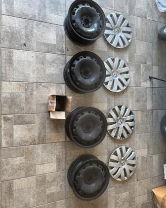 Cerchi in ferro R 15’’ + copricerchi originali VW
