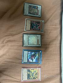 Carte yu-gi-oh com bustine drago utensile ghost