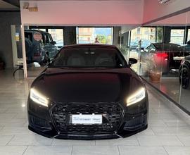 AUDI TT 2.0 TDI COUPE' TOTAL BLACK