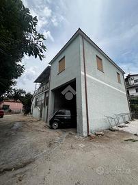3 LOCALI A ALBANO LAZIALE