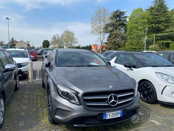 MERCEDES-BENZ GLA 200 d Automatic 4Matic Executi