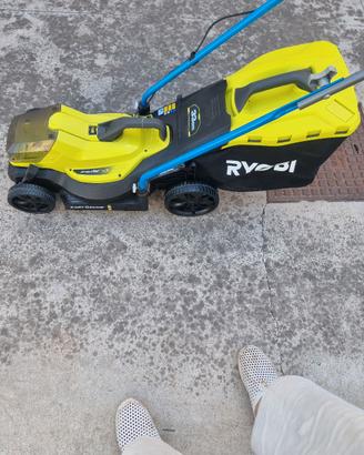 tagliaerba  a batteria ryobi