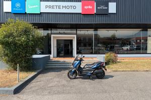 Yamaha X-Max 300