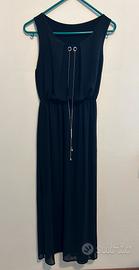 Vestito nero lungo senza maniche