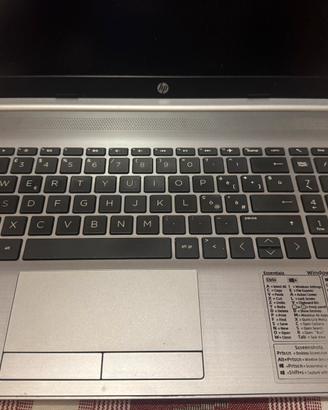 HP 255 G8 Ryzen 7 5700U 8GB RAM SSD 512GB 15,6”