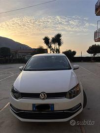 Volkswagen polo 2015
