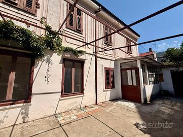 Casa indipendente di 154 m² con 5 locali a Trieste