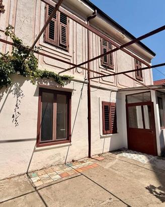 Casa indipendente di 154 m² con 5 locali a Trieste
