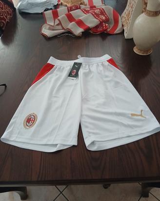 pantaloncini Milan nuovi  2026 27  taglia M